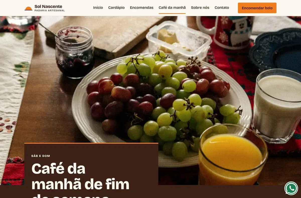 Página "Café da manhã de fim de semana" no computador: foto de um prato de uvas, geleia, leite e suco de laranja numa mesa de madeira, com o título sobre a foto.